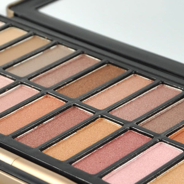 [BIG SALE} NEW Naked 4 Eye Shadow Palette