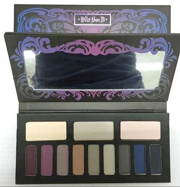 [BIG SALE] NAKED  Makeup, Contour kit kat